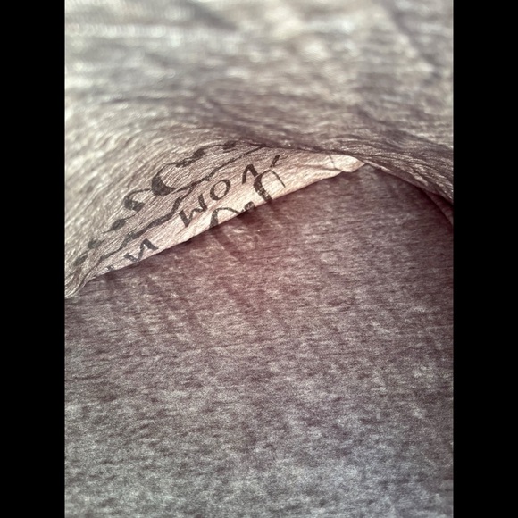 ❗️(3 for $24--Bundle...) ✨ HP ✨ Marled Grey ✨ "Faith Can Move Mountains" Tee ✨ - Picture 7 of 9